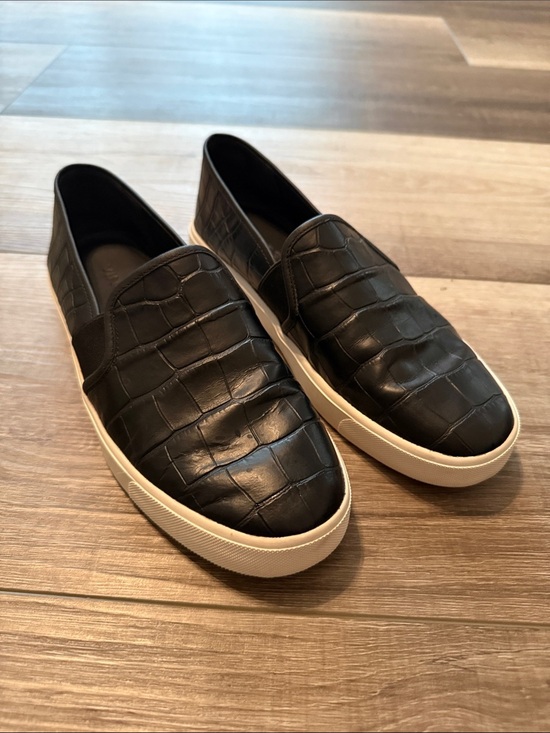 Vince Shoes - Vince  Women's Black Croc-Embossed Slip-On Leather Loafers